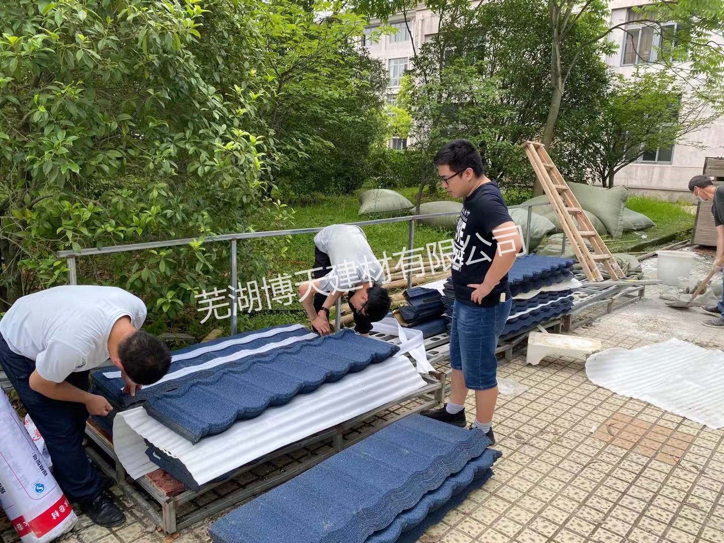 彩石金屬瓦與傳統瓦相比不同之處在哪里?